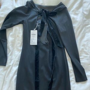 Gorgeous evening dress with velvet bow